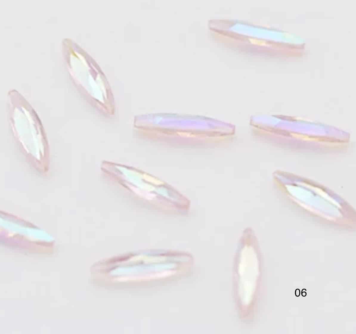 Strass en Cristal K9 – Différents Modèles