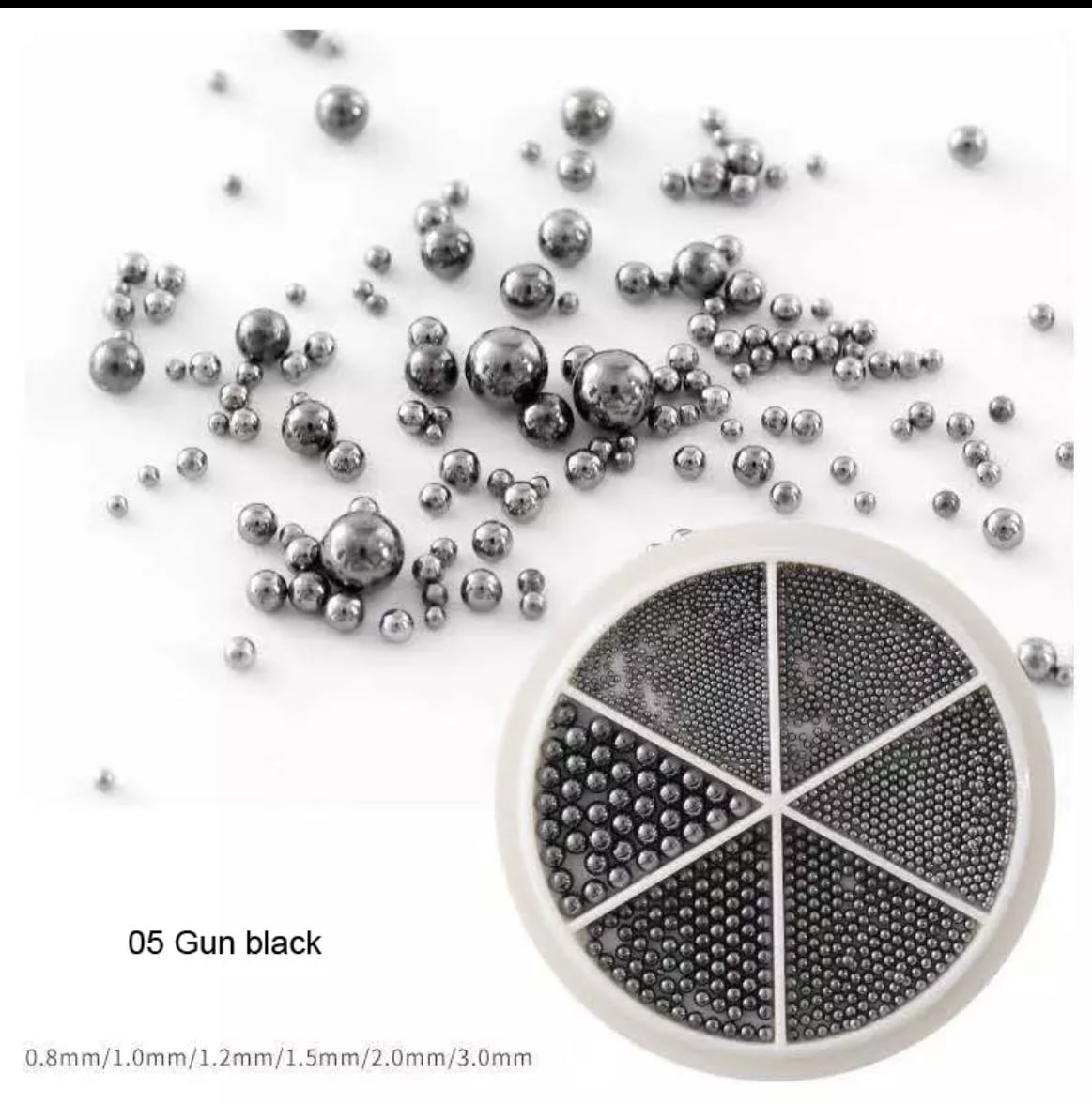 Petites perles décoratives pour nail art – couleurs et formats variés