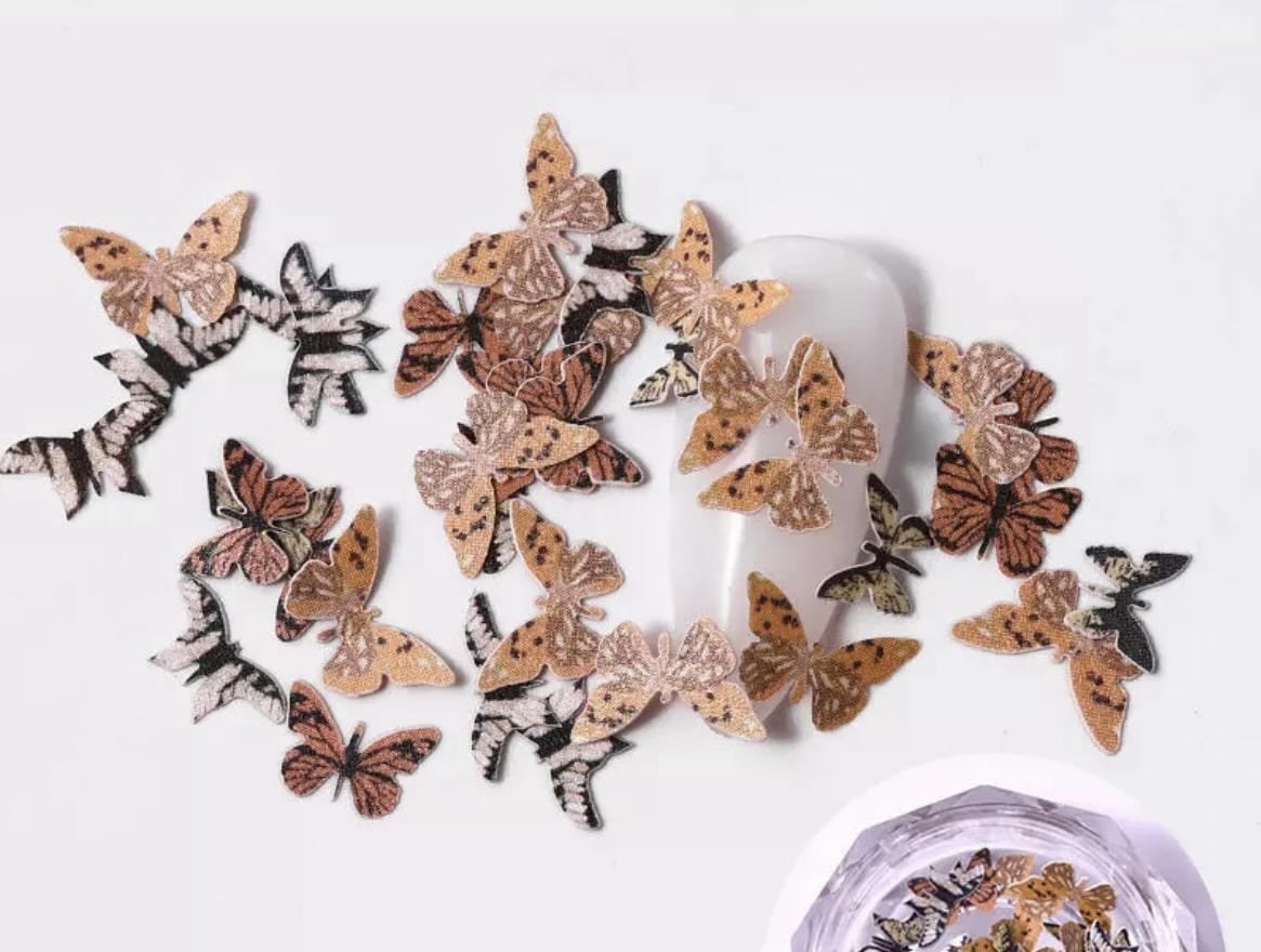 Décorations fines pour ongles – fleurs, papillons et cœurs pour nail art professionnel