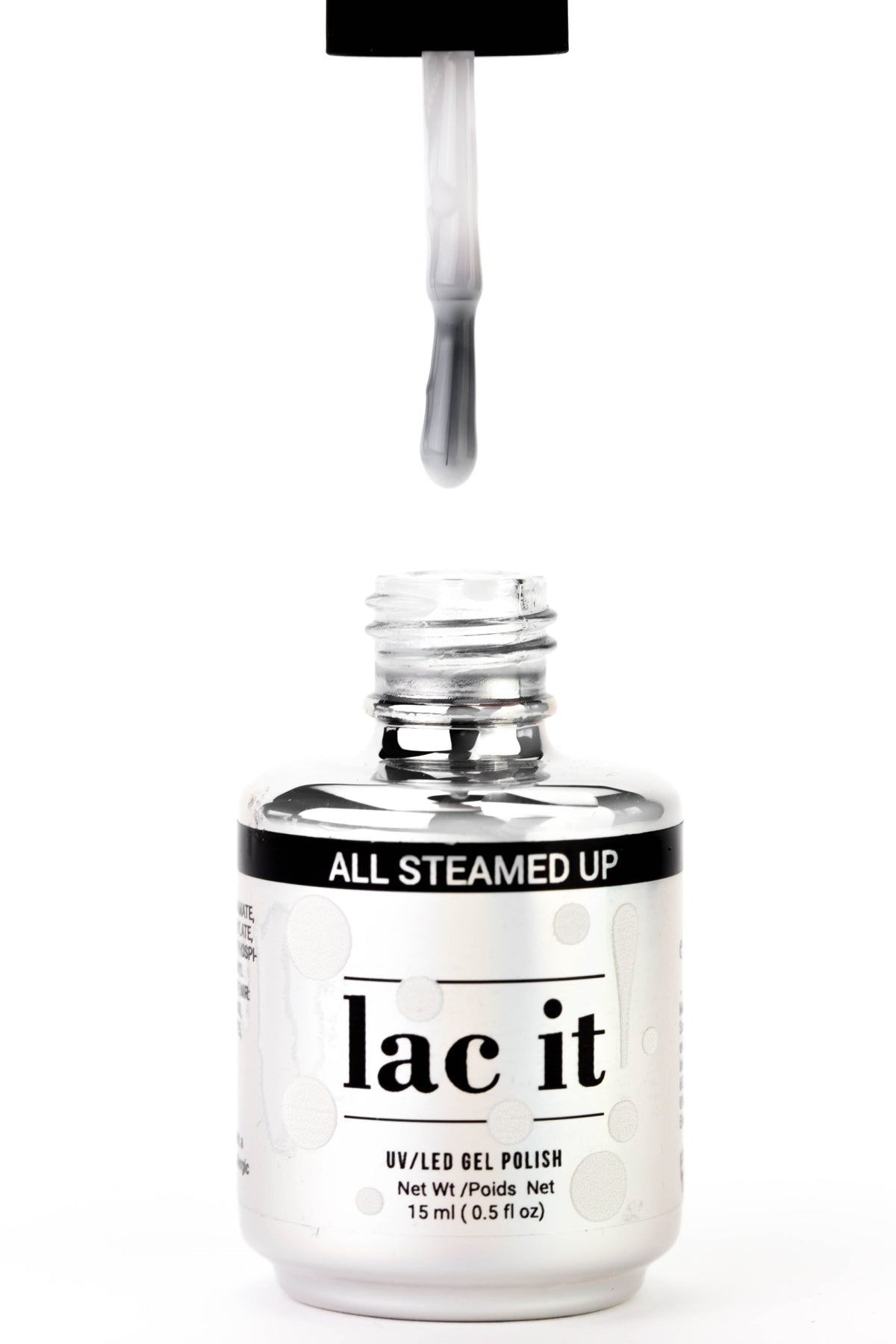 Ce vernis gel professionnel, disponible en plusieurs teintes tendances, s’applique facilement et assure une couleur intense sans écaillage jusqu’à 3 semaines. ALL STEAMED UP