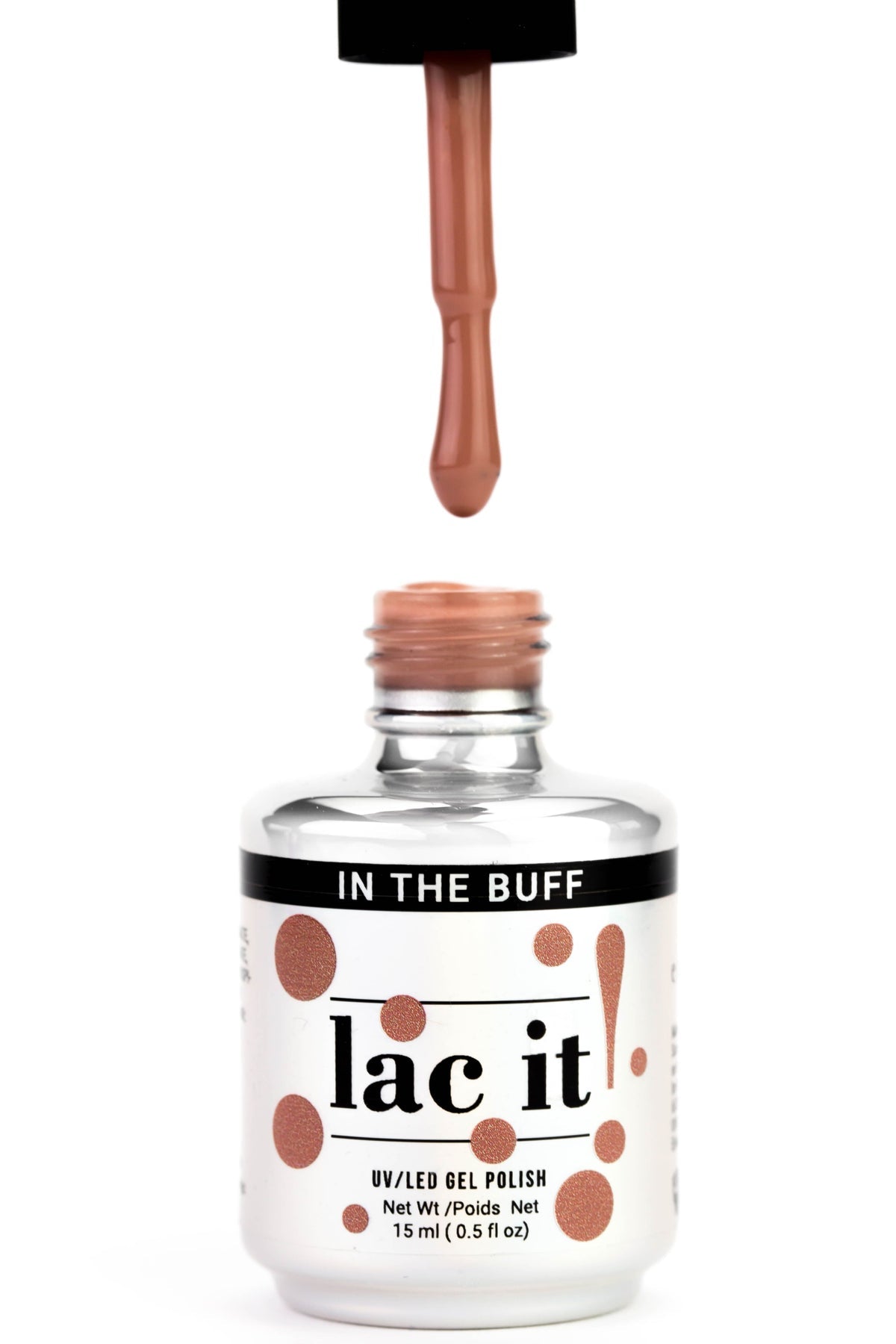 Ce vernis gel professionnel, disponible en plusieurs teintes tendances, s’applique facilement et assure une couleur intense sans écaillage jusqu’à 3 semaines. IN THE BUFF
